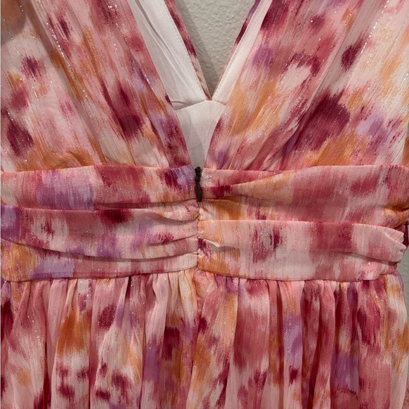 Lulus | Nalia Pink Abstract Print Tiered Tie-Back Midi Dress | Size XS - Picture 4 of 7
